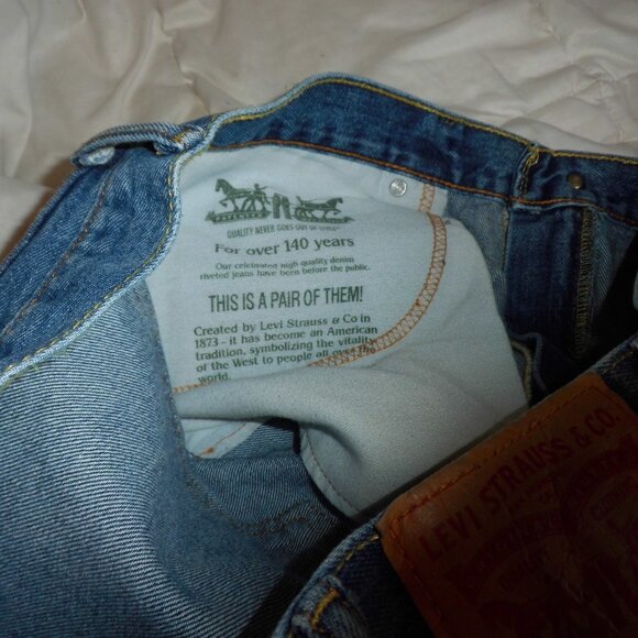 LEVI 505 DENIM CUTOFF SHORTS IN SZ‎ 40X9 - Picture 5 of 9